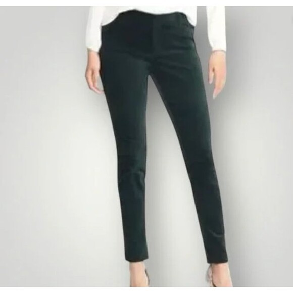 Old Navy Velvet Pixie Mid Rise Pants-Size 4-Pine Green-Pockets-Velour-Pockets - Picture 1 of 9